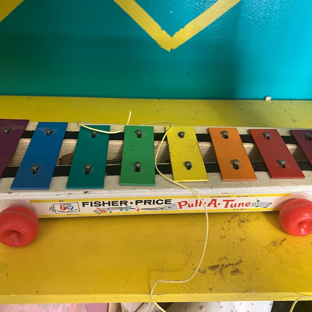Fisher-Price Multicolor Pull-Along Xylophone Toy with Red Wheels #136